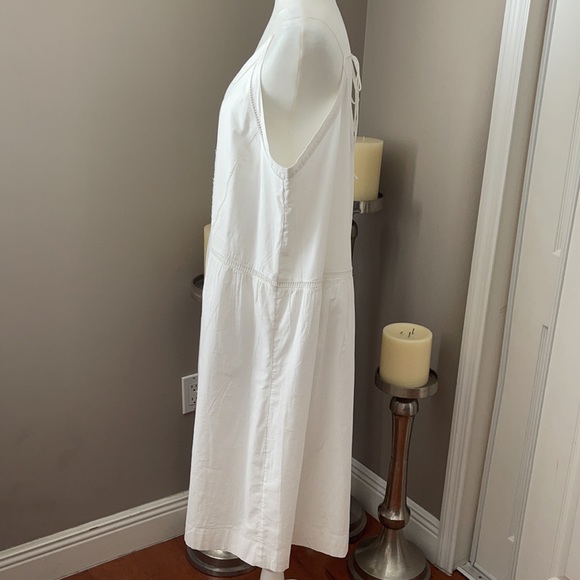 Loft Eyelet Dress - Picture 3 of 7